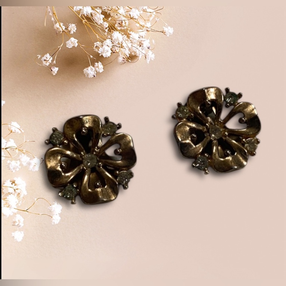Vintage HTF Crown Trifari Clover Rhinestone Earrings #9044 💎 SALE